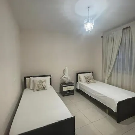 Sina Apartment *